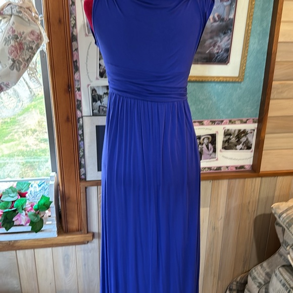 Beautiful lightly used Venus maxi dress - Picture 3 of 7